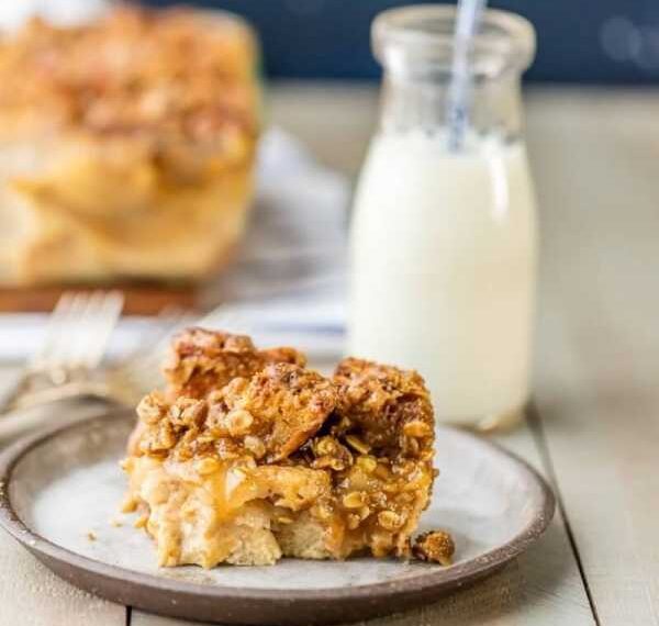 Нежный яблочный пудинг с кедровыми орешками