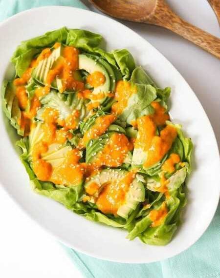 Вегетарианский СУПЕР-рецепт: Авокадо с морковно-имбирной заправкой