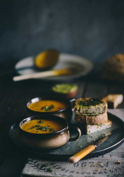 Морковный крем-суп с клецками из сливочного сыра