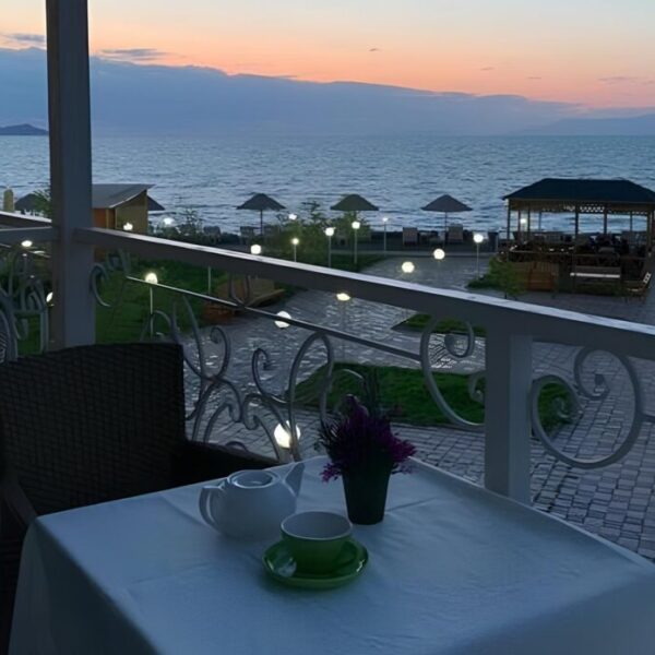 Семейный рай на озере Алаколь: обзор «Инжу Акши»