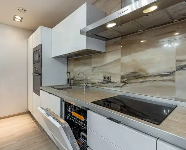 Витяжка над плитою: найпоширеніша та найдорожча помилка на кожній другій кухні