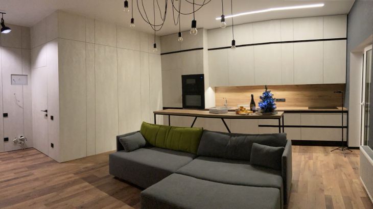 Що таке «діагональна розстановка»: і чому вона врятує вашу вузьку та довгу кімнату квартира