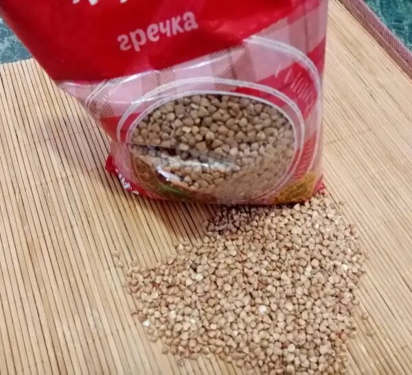 Продукти, які не варто поєднувати із гречкою: запам'ятайте на все життя