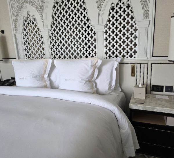 Чому спальня не дарує відпочинок: помилки в інтер'єрі