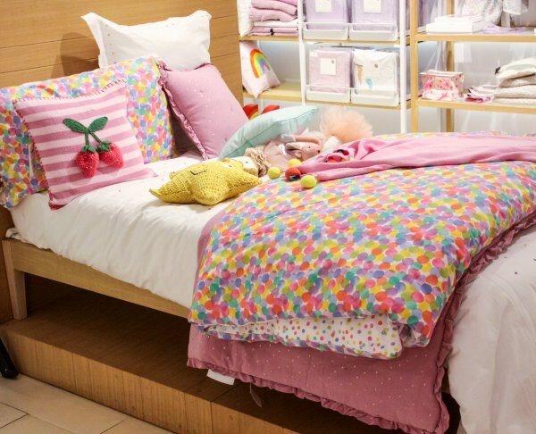 Якого кольору має бути постільна білизна: наука про здоровий сон