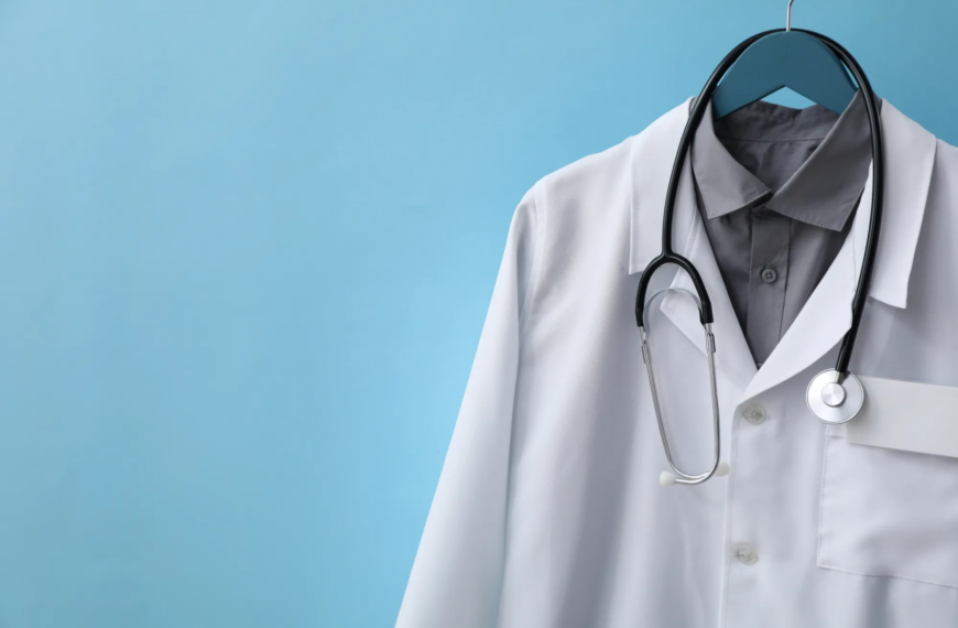 Сучасний медичний одяг: поєднання професійного стилю та зручності