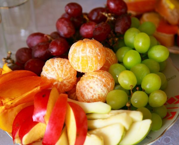 Коли фрукти перетворюються на отруту: чому не можна їсти після їжі