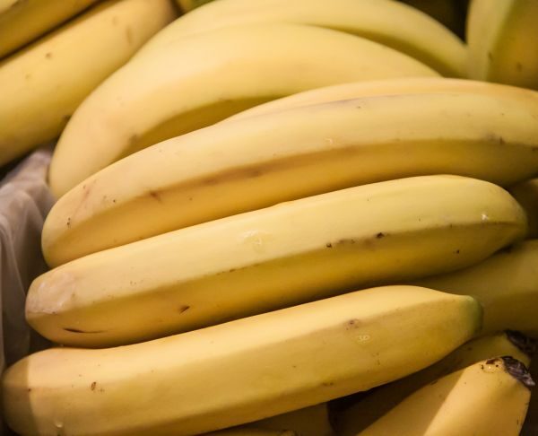 Скільки бананів можна їсти за день: калій добре, а цукор погано