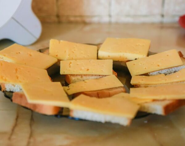 Скільки сиру можна з'їдати: сіль та жир під контролем