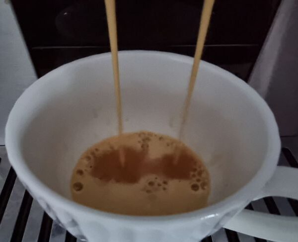 Скільки кофеїну безпечно: денна норма у чашках еспресо