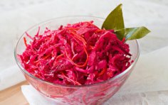 Що спільного у ліки та салату? Про користь капусти білокачанної