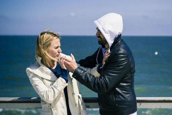 Як упоратися зі злочинцем? Поради для жінок