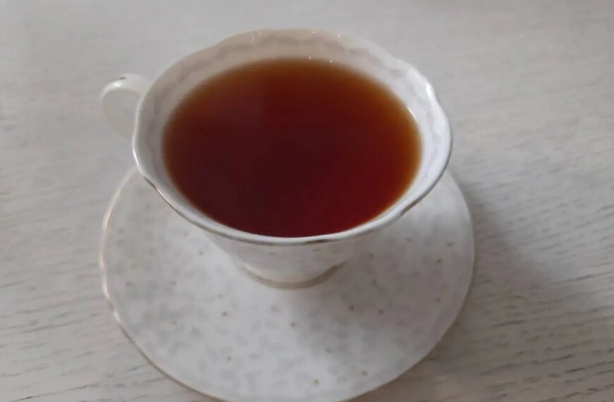 Чим небезпечний чай після їжі: продукти, що блокують залізо