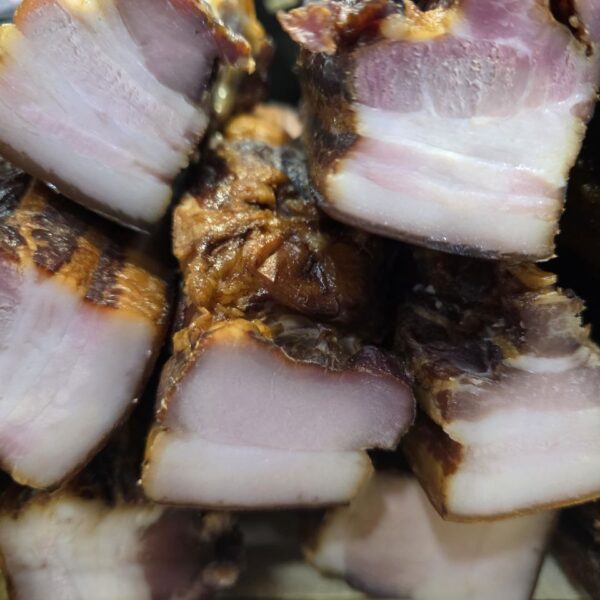 Навіщо є сало з часником: ідеальний тандем для судин