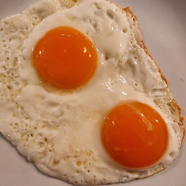 Названо найгірше поєднання за сніданком: яєчня з беконом та тост