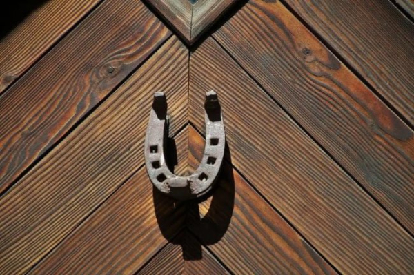 Найсильніші домашні обереги від зла та неприємностей