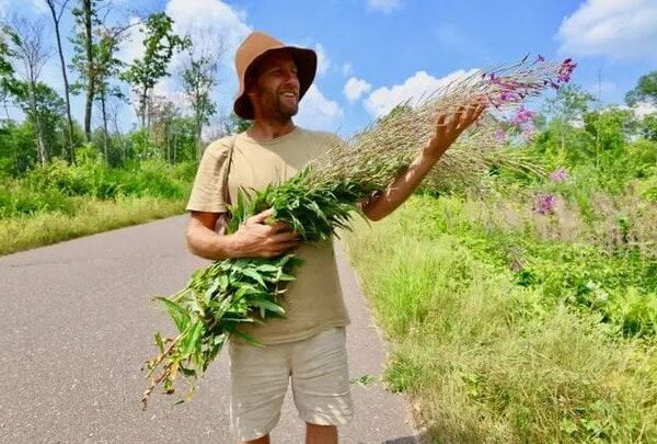 Чоловік рік їв дичину та ягоди: як це вплинуло на його організм