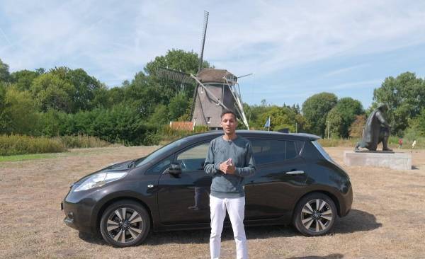 Nissan Leaf: як заміна батареї подарувала друге життя старому електромобілю