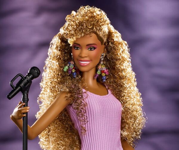 Mattel випустила ляльку Барбі на честь Вітні Г’юстон
