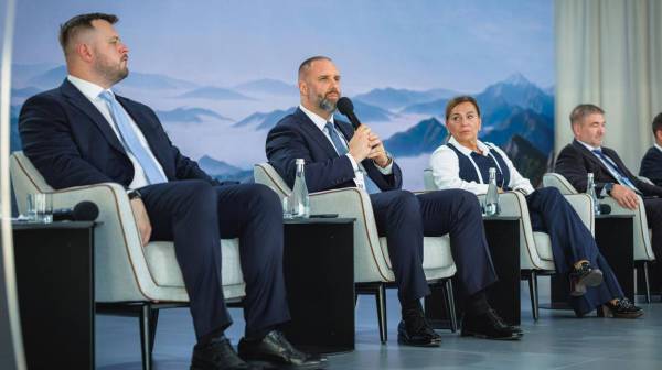 Синєгубов представив інвестиційний потенціал Харківщини на форумі в Карпатах