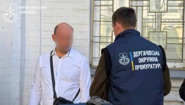 Держвиконавець у Харкові брав хабарі за вирішення житлових питань