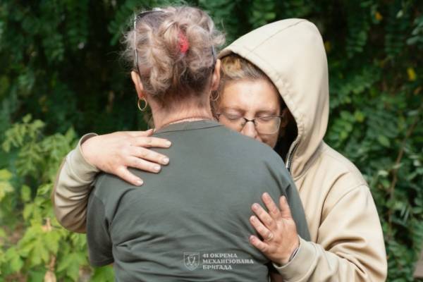 Військові вивезли жінку з Куп’янська після загибелі матері