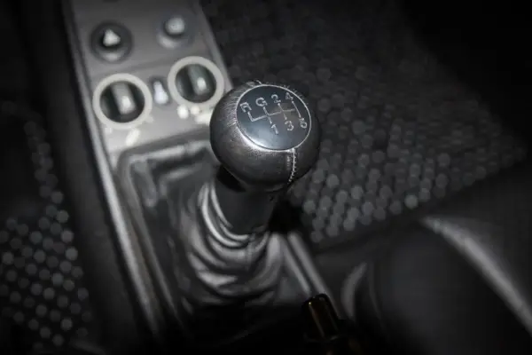 Що означає літера G на механічній коробці передач